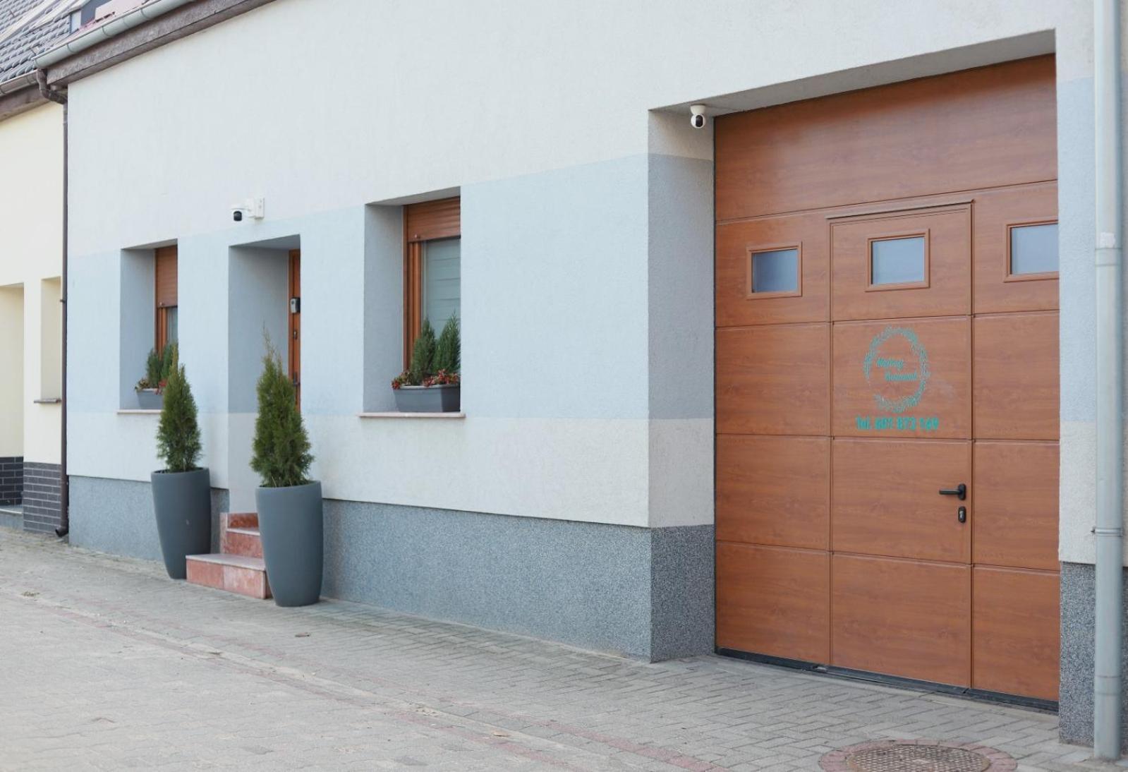2 Apartament Mietowy Rumianek Lwowek Buitenkant foto